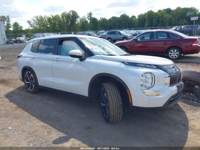 2022 MITSUBISHI OUTLANDER JA4J4TA82NZ061880 Photo 0