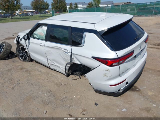 2022 MITSUBISHI OUTLANDER JA4J4TA82NZ061880 Photo 2