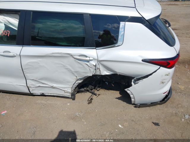 2022 MITSUBISHI OUTLANDER JA4J4TA82NZ061880 Photo 5