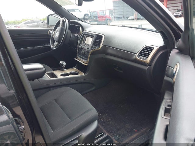Продажа на аукционе авто 2015 Jeep Grand Cherokee Laredo, vin: 1C4RJEAGXFC235753, номер лота: 43188472