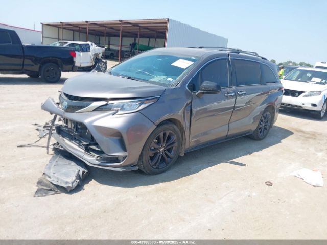 2021 TOYOTA SIENNA 5TDDRKEC1MS044789 Photo 1