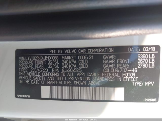 2018 VOLVO XC60 LYV102RKXJB101068 Photo 8