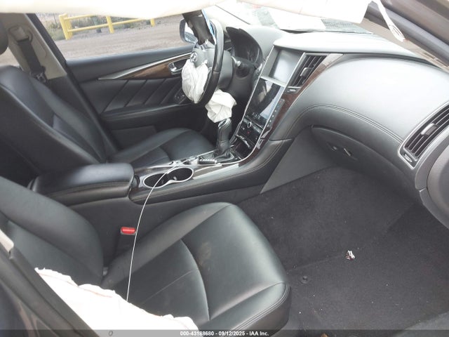 JN1EV7ARXKM556828 Infiniti Q50