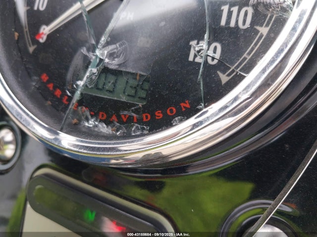 1HD1GYM15GC328975 Harley-Davidson Fat Bob