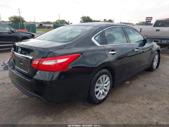 1N4AL3AP2HN364689 Nissan 2017