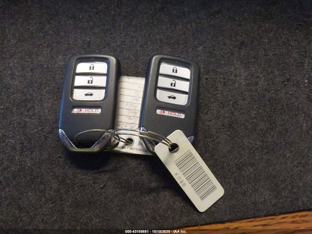 Honda j35y1 2014 1HGCR3F81EA016065 Image 11