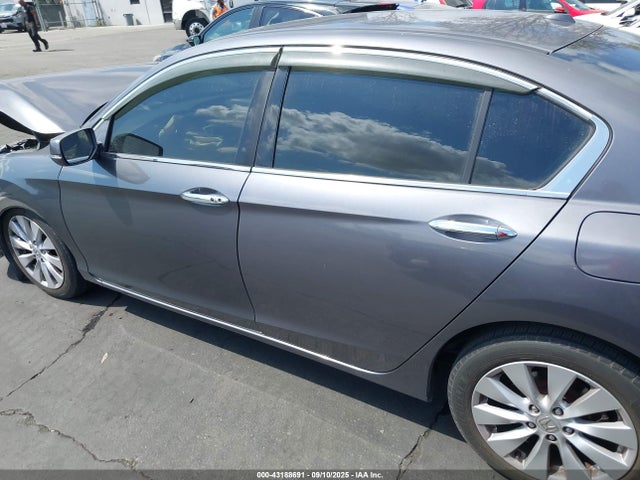 Honda j35y1 2014 1HGCR3F81EA016065 Image 15