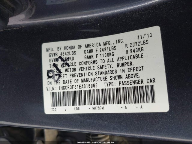 Honda j35y1 2014 1HGCR3F81EA016065 Image 9