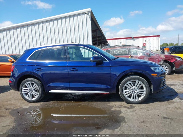 WA1BNAFY6J2011663 Audi Q5