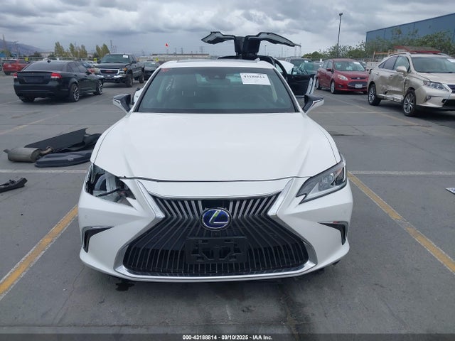 58AB21B18KU001234 Lexus a25a-fxs, 3nm