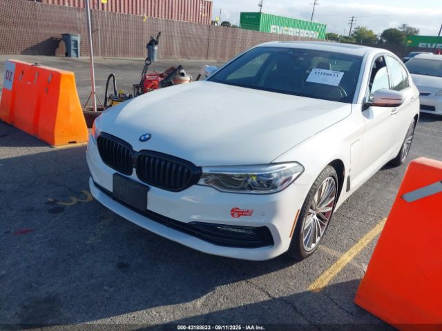 2018 BMW 530E WBAJA9C52JB033579 Photo 1