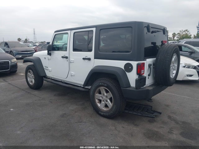 1C4BJWDGXGL288408 Jeep Wrangler