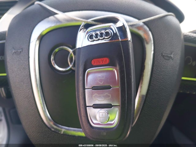 2012 AUDI A4 WAUKFAFL4CN015653 Photo 10