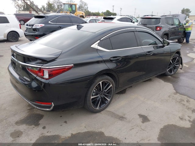 58ADA1C10PU034536 Lexus a25a-fxs, 3nm