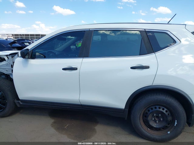 Nissan 2016 2016 JN8AT2MT2GW022363 Image 14
