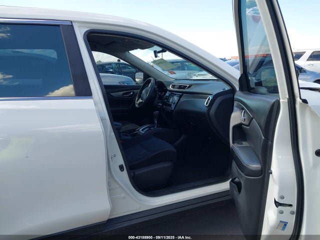 Nissan 2016 2016 JN8AT2MT2GW022363 Image 5