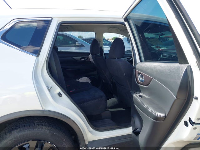 Nissan 2016 2016 JN8AT2MT2GW022363 Image 8