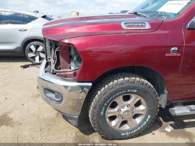 3C6UR4DL7KG631904 RAM 2019