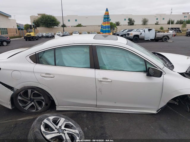 Subaru 2021 2021 4S3BWGN68M3017243 Image 13