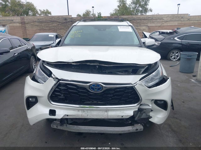 5TDYARAH8MS005877 Toyota a25a-fxs, 5nm