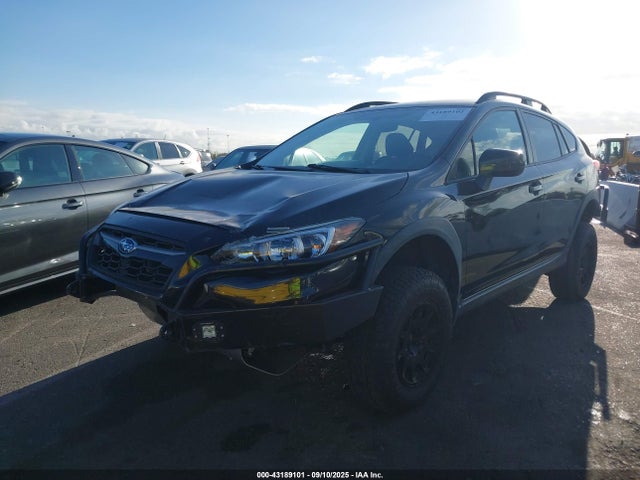 Subaru naturally aspirated 2018 JF2GTABC1J8324839 Image 2