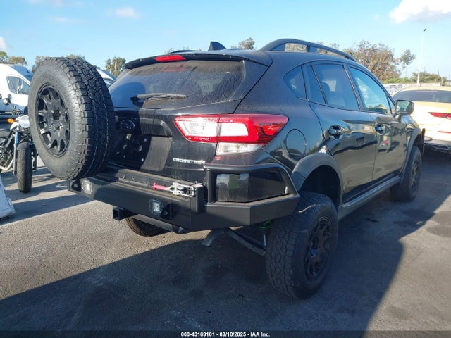 Subaru naturally aspirated 2018 JF2GTABC1J8324839 Image 4