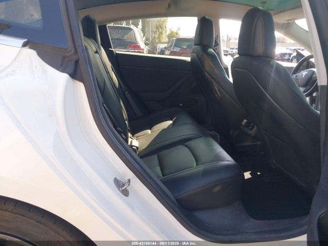 Tesla 2018 2018 5YJ3E1EAXJF040286 Image 8
