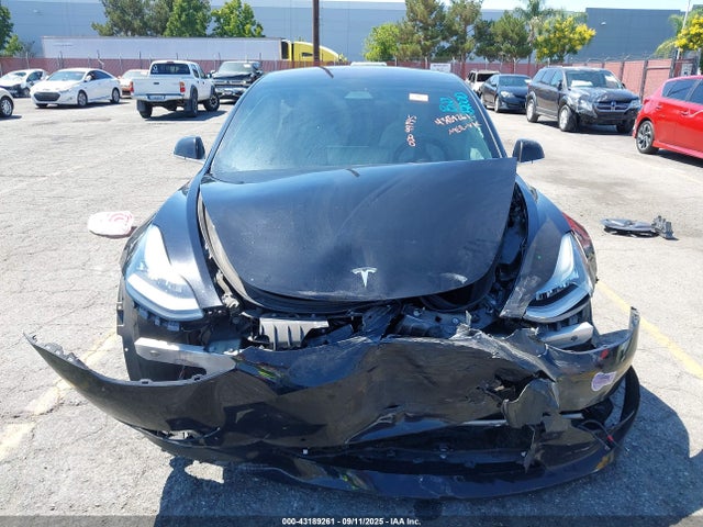 Tesla 2018 2018 5YJ3E1EA0JF155267 Image 12