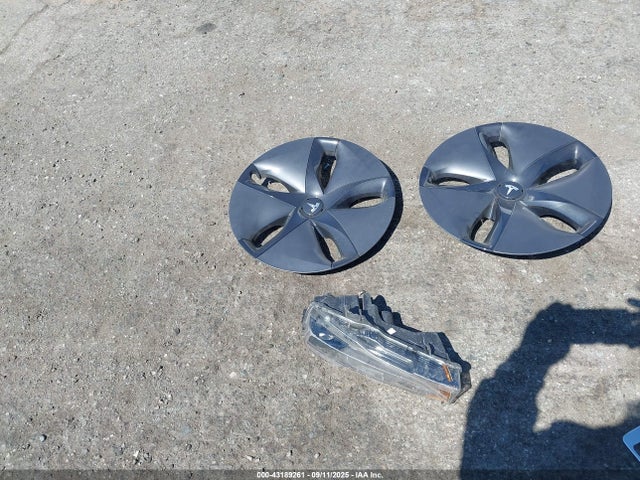Tesla 2018 2018 5YJ3E1EA0JF155267 Image 11