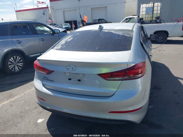 Hyundai mpi nu 2018 5NPD84LF6JH226419 Image 16