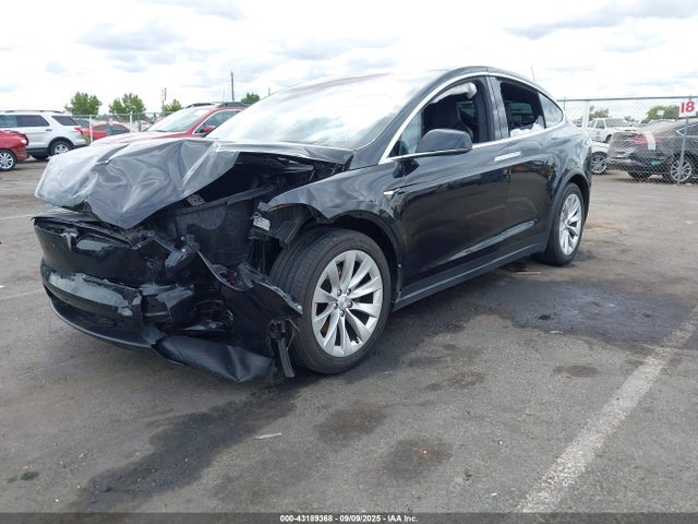 2018 TESLA MODEL X 5YJXCBE20JF091575 Photo 1