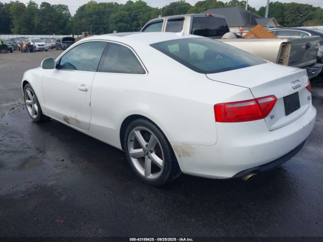 2009 AUDI A5 WAUDK78T79A045332 Photo 2