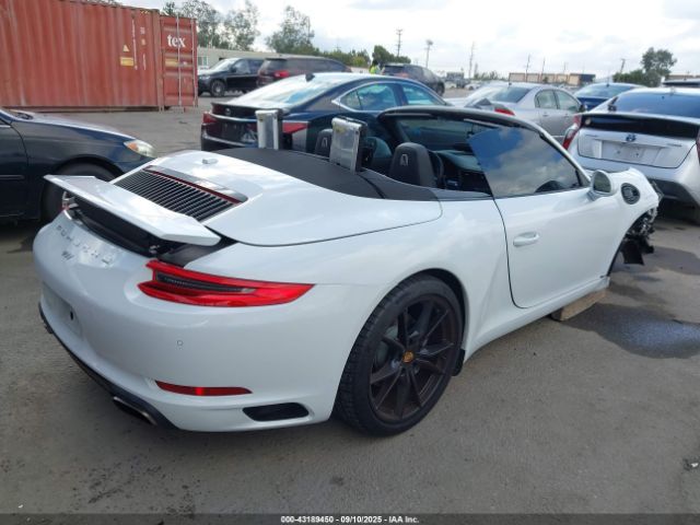 2017 PORSCHE 911 WP0CA2A93HS141566 Photo 3