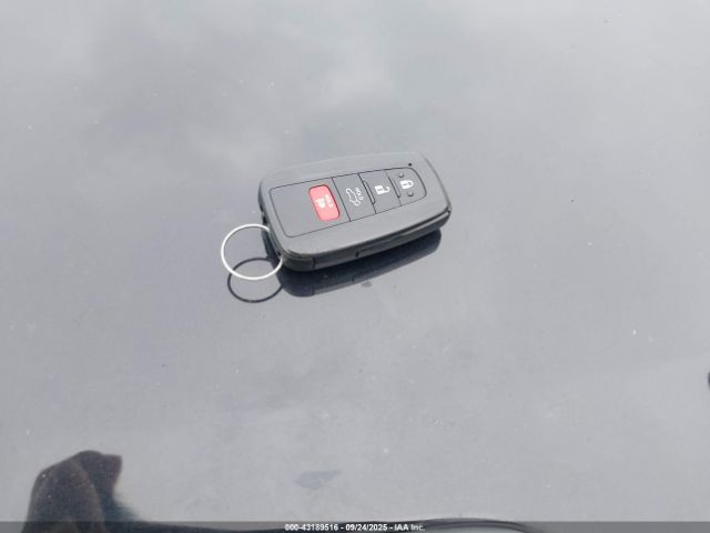 2022 TOYOTA HIGHLANDER 5TDHBRCHXNS539684 Photo 10