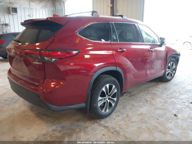 2022 TOYOTA HIGHLANDER 5TDHBRCHXNS539684 Photo 3