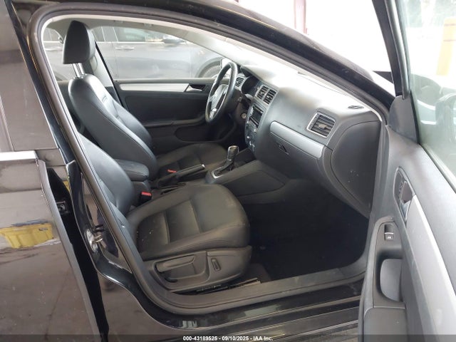 3VWD17AJ0EM385222 Volkswagen 2014