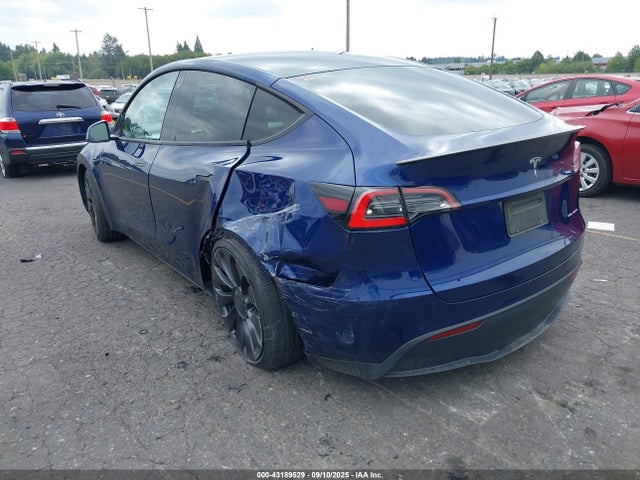2020 TESLA MODEL Y 5YJYGDEF6LF057036 Photo 2