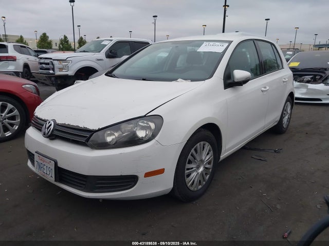 Volkswagen 2014 2014 WVWDB7AJ8EW005284 Image 2