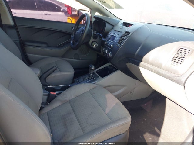 KIA dohc mpi nu 2015 KNAFX4A69F5363969 Image 5