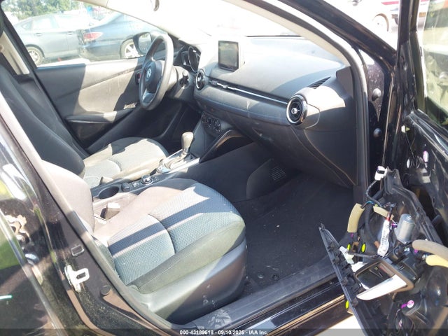 3MYDLBZV6GY111575 Scion p5v