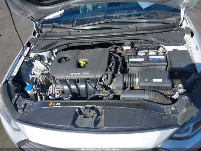 5NPD84LF3HH055882 Hyundai Elantra