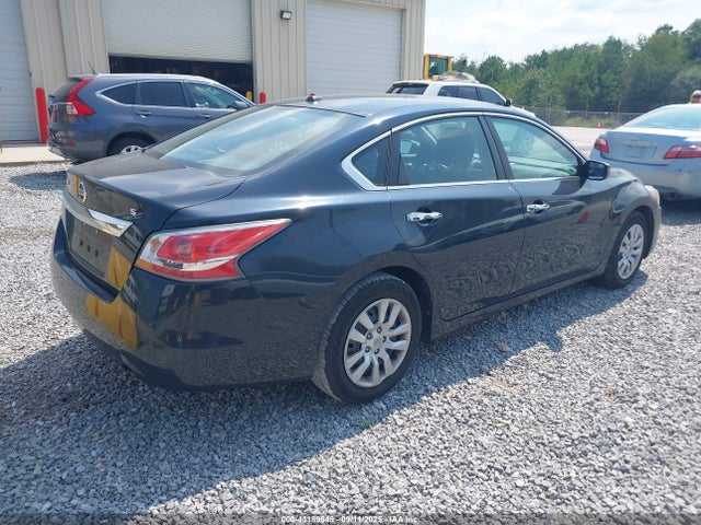 1N4AL3AP5FN316486 Nissan 2015