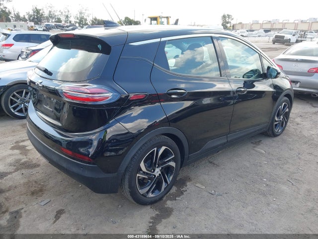 1G1FX6S05P4120152 Chevrolet 2023