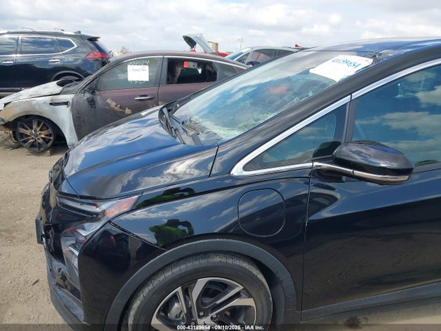 1G1FX6S05P4120152 Chevrolet 2023