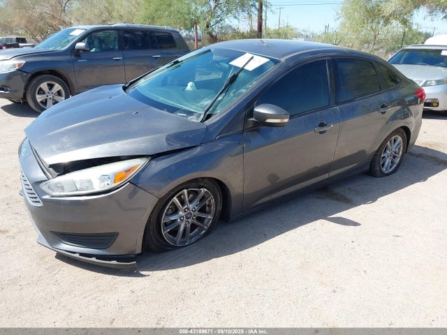 Ford 2016 2016 1FADP3F25GL276051 Image 2