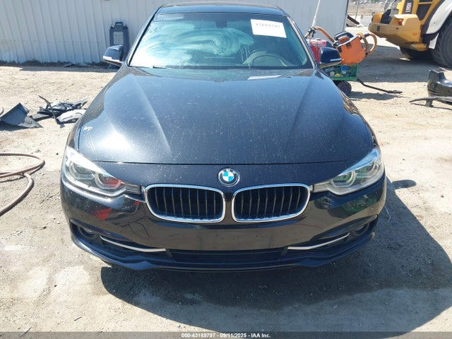 BMW 2018 2018 WBA8B9G58JNU97593 Image 13