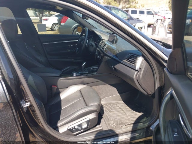 BMW 2018 2018 WBA8B9G58JNU97593 Image 5