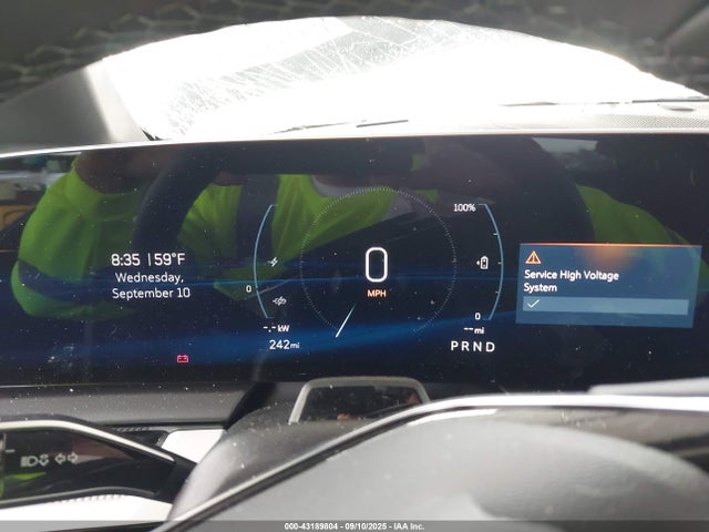 2025 CADILLAC OPTIQ 3GYK3EMRXSS201464 Photo 6