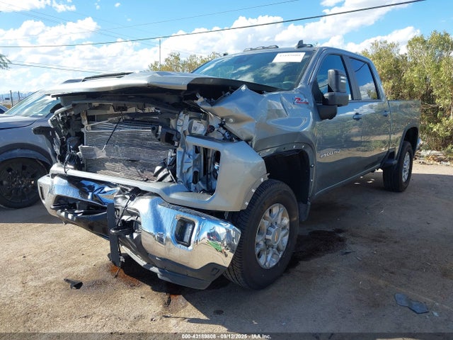 2GC4YNEY2R1138792 Chevrolet l5p