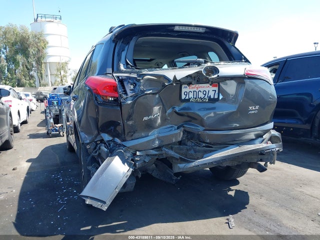 Toyota 2ar-fe 2018 JTMRFREV9JJ258348 Image 6